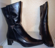 Продам сапоги.Кожа.Размеры 37-40.